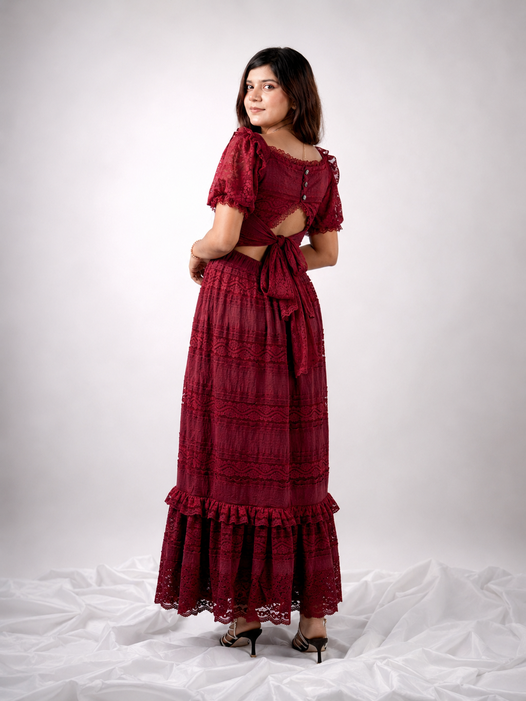 Romantic Lace Gown (Deep Wine)