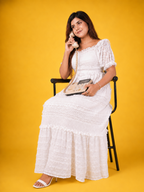 Romantic Lace Gown (Pearl White)