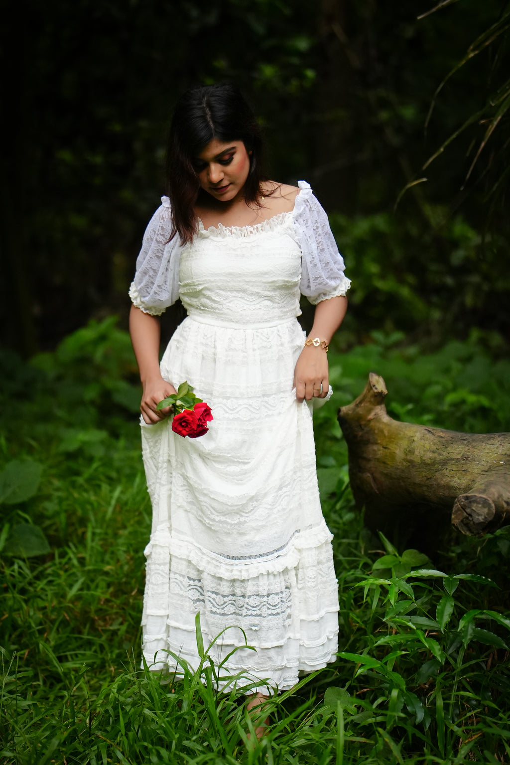 Romantic Lace Gown (Pearl White)